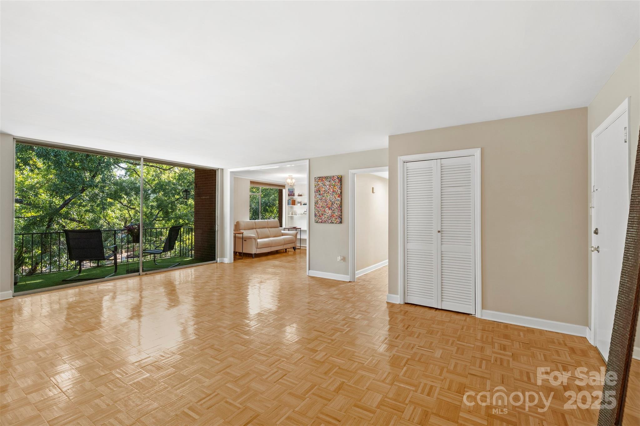 1300 Queens Road, Unit 402 Charlotte, NC 28207 - Photo 5 of 30