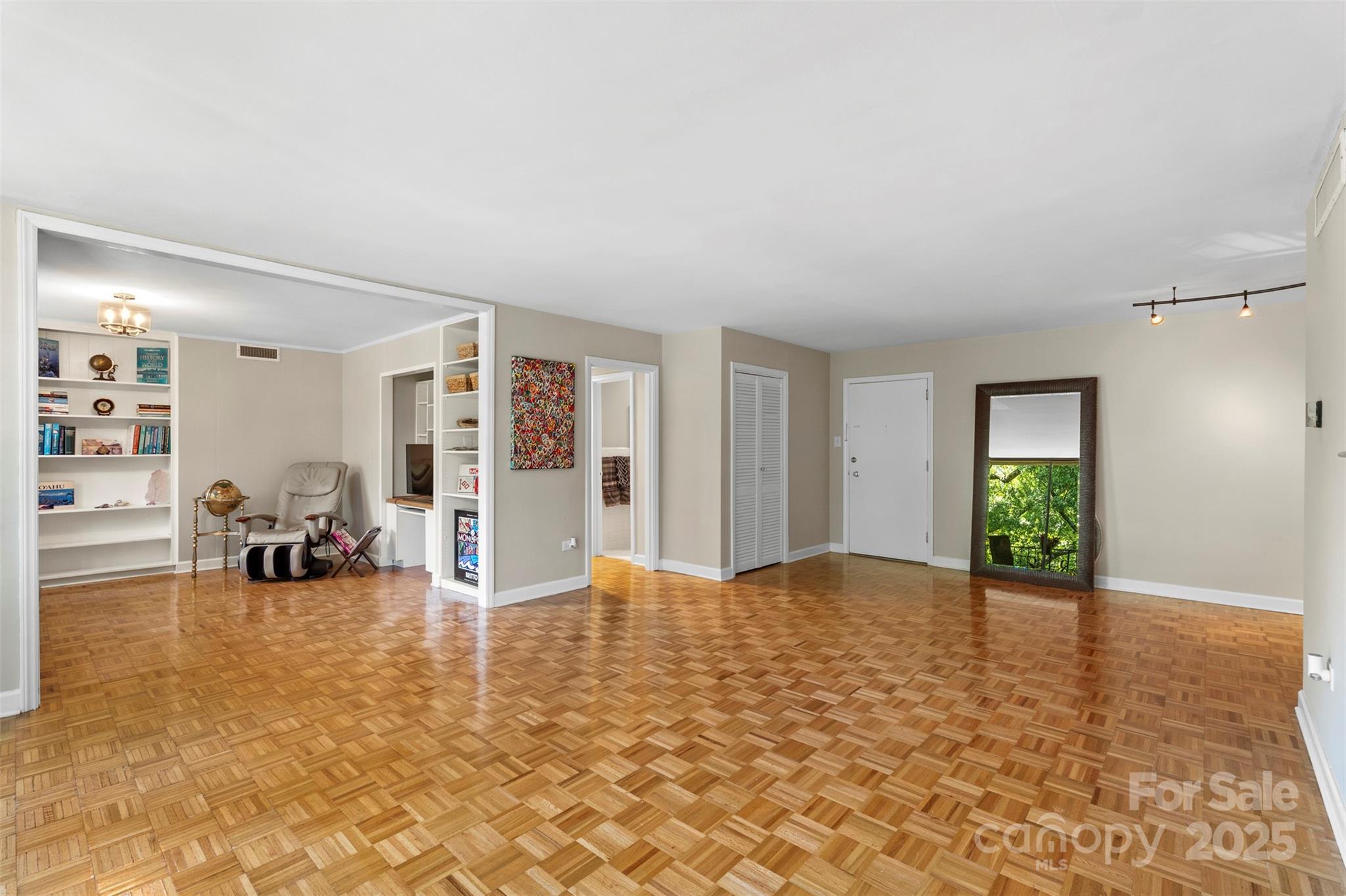 1300 Queens Road, Unit 402 Charlotte, NC 28207 - Photo 7 of 30