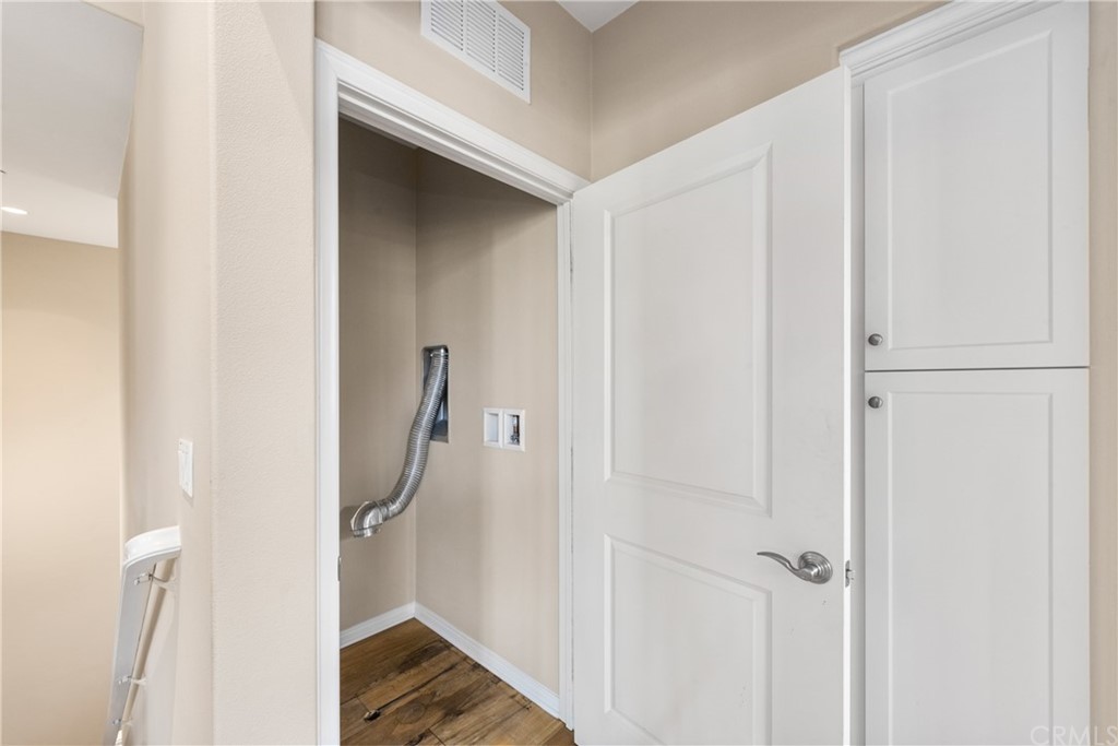 97 Mayfair Irvine, CA 92620 - Photo 23 of 42 a bathroom with a shower