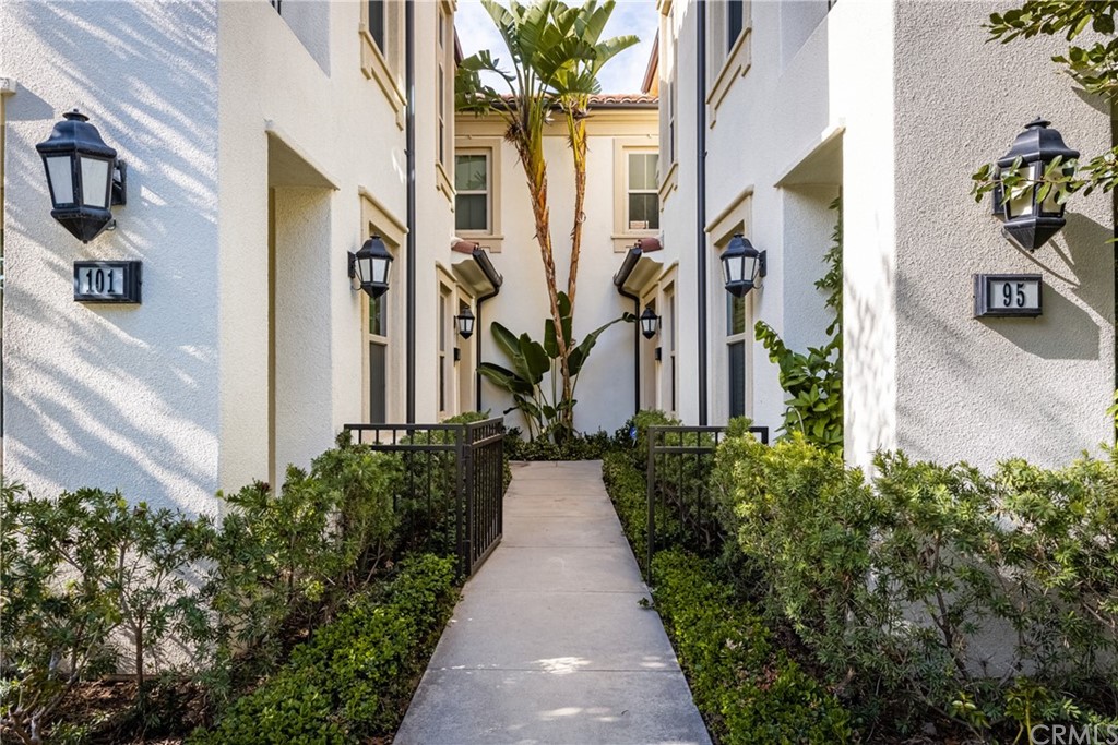 97 Mayfair Irvine, CA 92620 - Photo 29 of 42 a view of a bunch of flowers in front of house