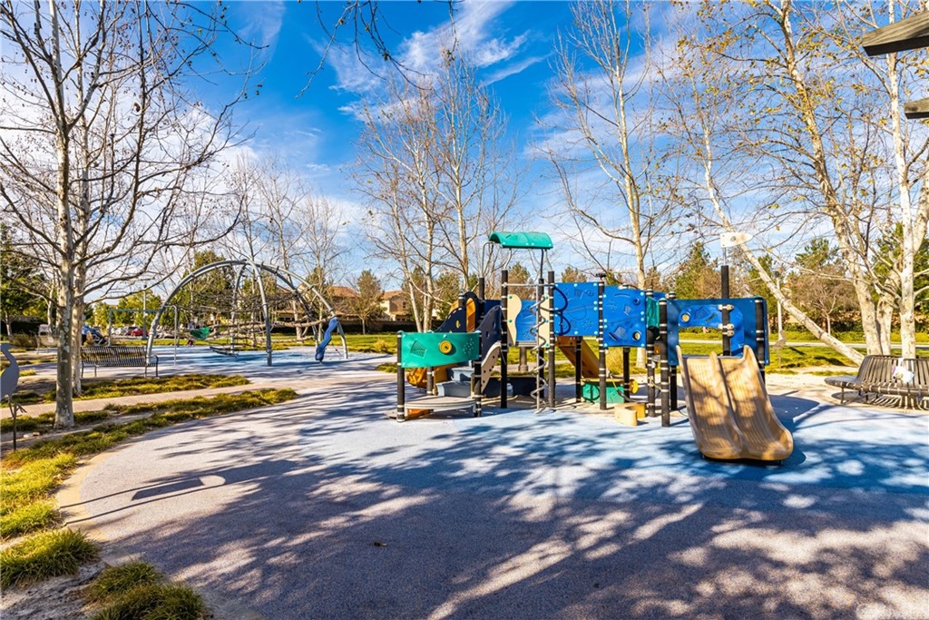 97 Mayfair Irvine, CA 92620 - Photo 35 of 42