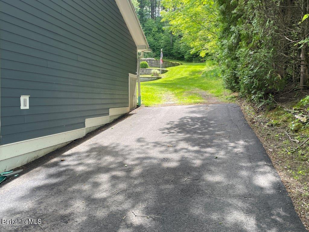 851 East New Lenox Road Pittsfield, MA 01201 - Photo 58 of 58 20260601_140442115_iOS