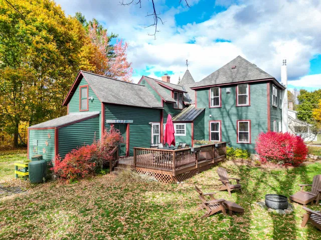 $569,000 | 129 Dinsmore Road, Conway, NH 03860