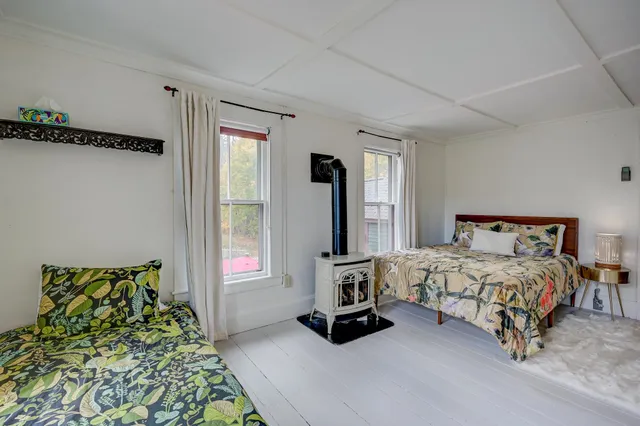 $569,000 | 129 Dinsmore Road, Conway, NH 03860