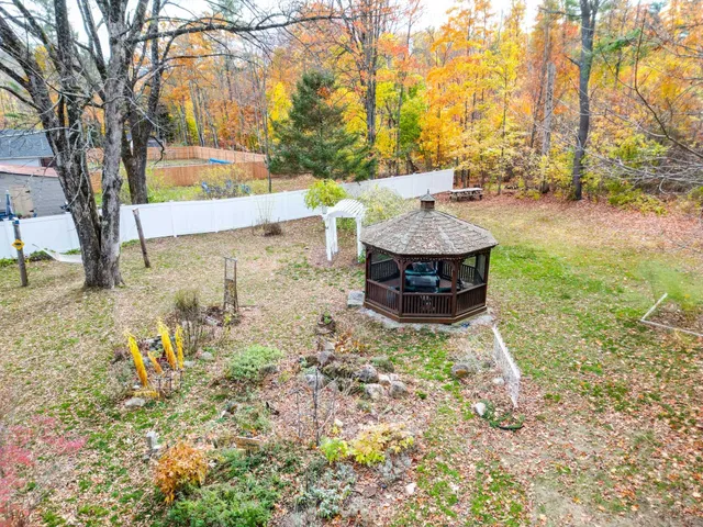 $569,000 | 129 Dinsmore Road, Conway, NH 03860
