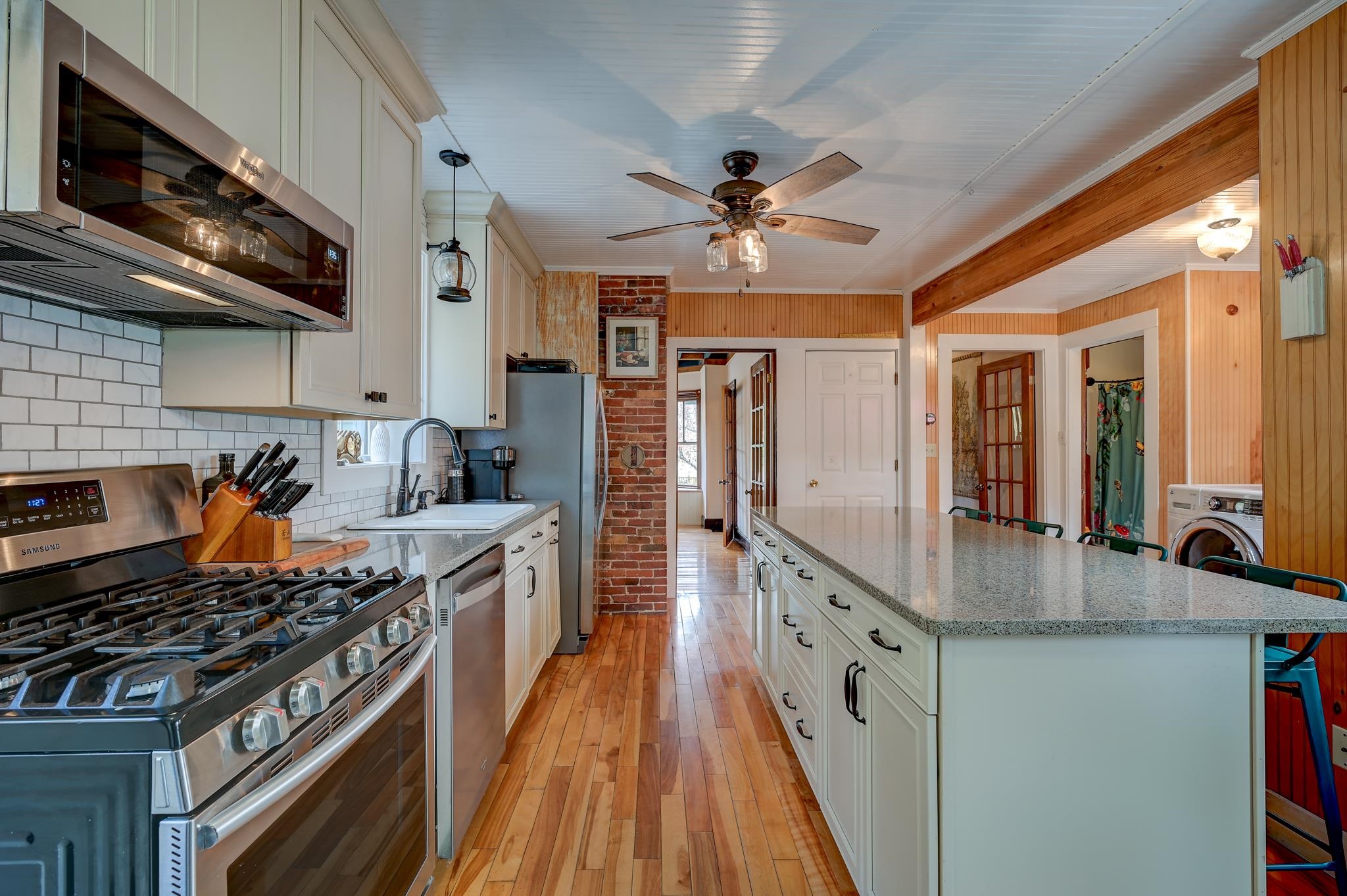 129 Dinsmore Road Conway, NH 03860 - Photo 5 of 51