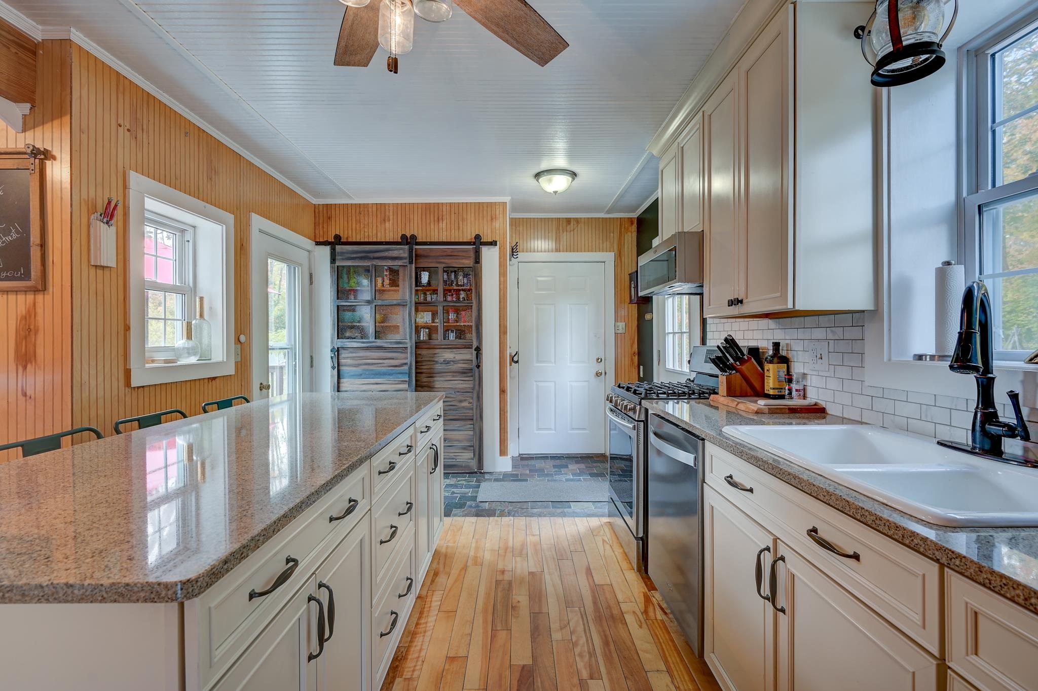 129 Dinsmore Road Conway, NH 03860 - Photo 7 of 51