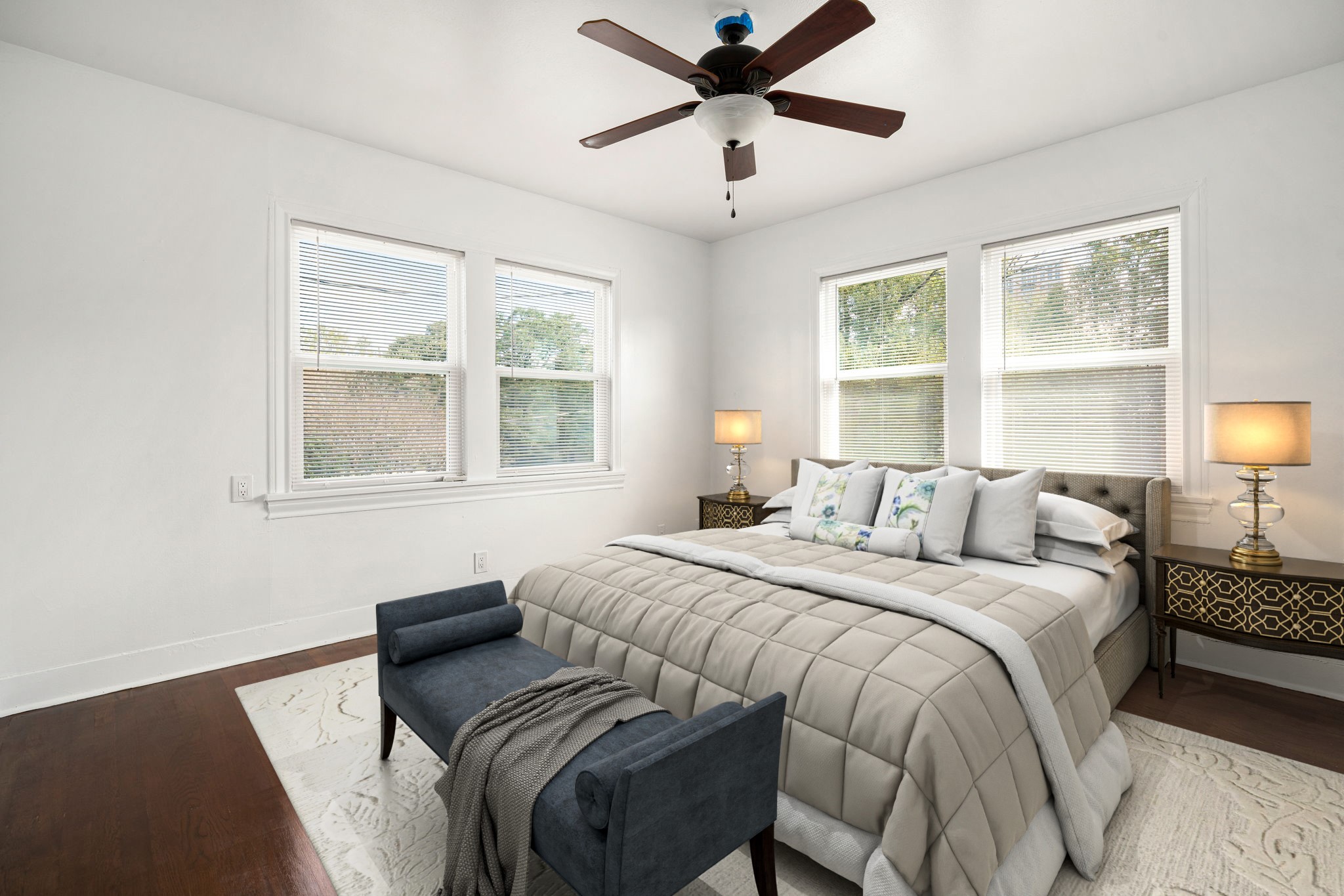 1202 Barkdull Street Houston, TX 77006 - Photo 33 of 48 a bedroom with a bed and a window