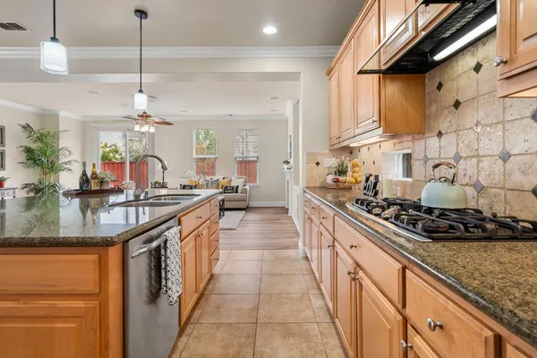$905,000 | 122 North Sierra Madre Street, Mountain House, CA 95391