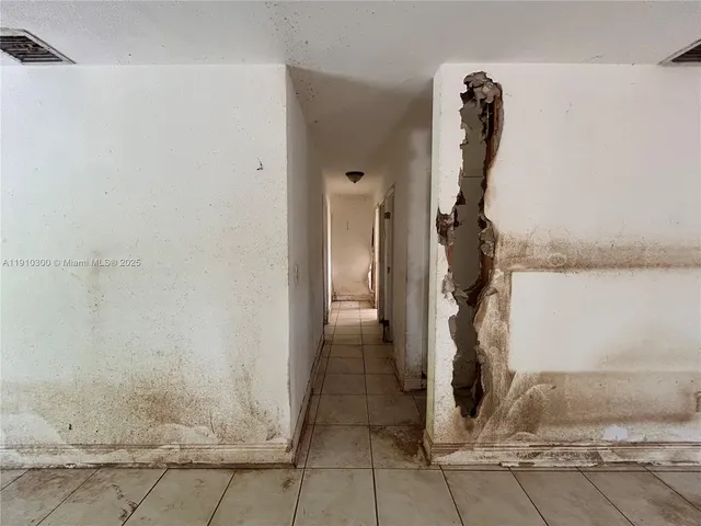 $500,000 | 10441 Southwest 48th Street, Miami, FL 33165