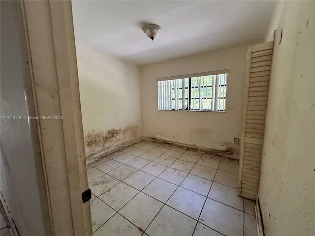 $500,000 | 10441 Southwest 48th Street, Miami, FL 33165