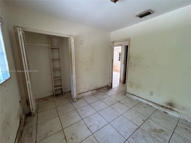 $500,000 | 10441 Southwest 48th Street, Miami, FL 33165