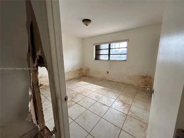 $500,000 | 10441 Southwest 48th Street, Miami, FL 33165