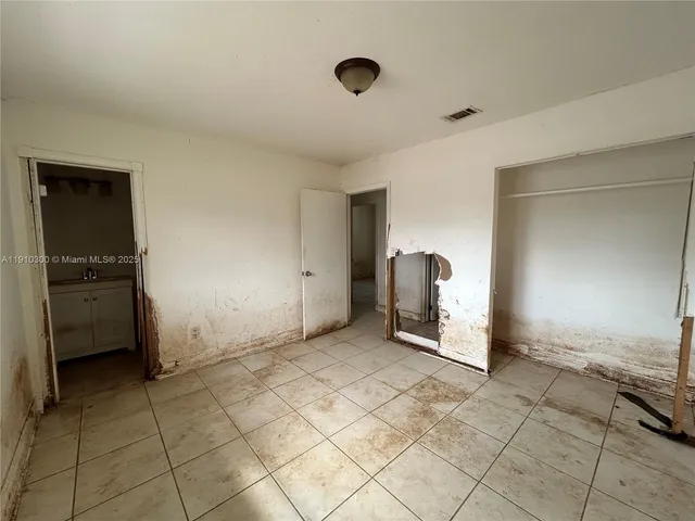 $500,000 | 10441 Southwest 48th Street, Miami, FL 33165