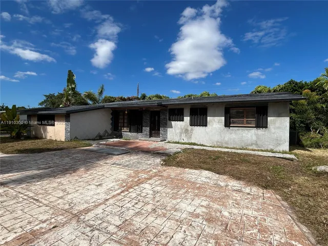 $500,000 | 10441 Southwest 48th Street, Miami, FL 33165