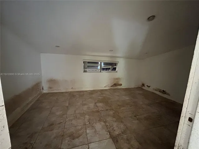 $500,000 | 10441 Southwest 48th Street, Miami, FL 33165