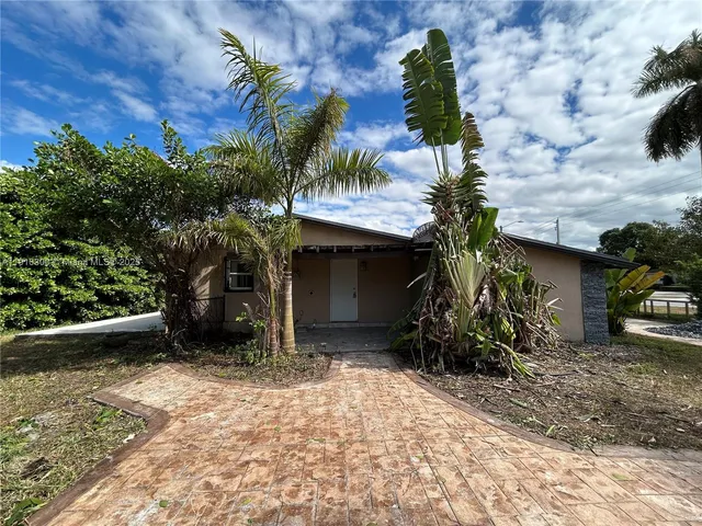 $500,000 | 10441 Southwest 48th Street, Miami, FL 33165