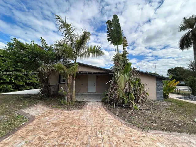 $500,000 | 10441 Southwest 48th Street, Miami, FL 33165