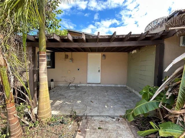 $500,000 | 10441 Southwest 48th Street, Miami, FL 33165