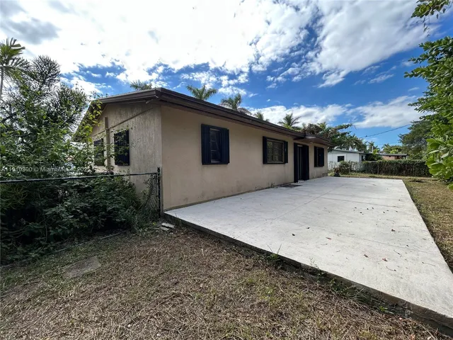 $500,000 | 10441 Southwest 48th Street, Miami, FL 33165