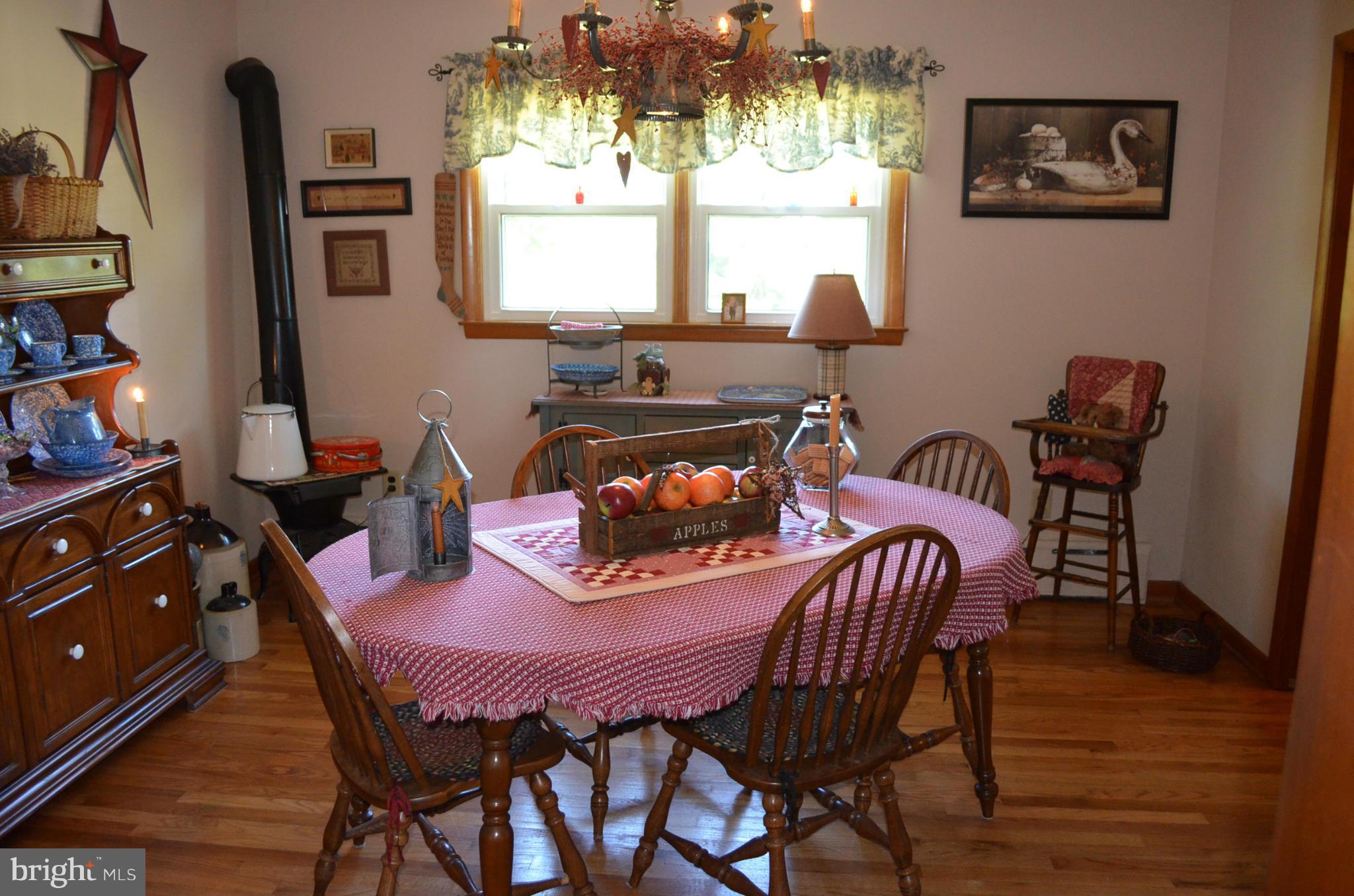 1406 Old Manchester Road Westminster, MD 21157 - Photo 12 of 29 Dining Room