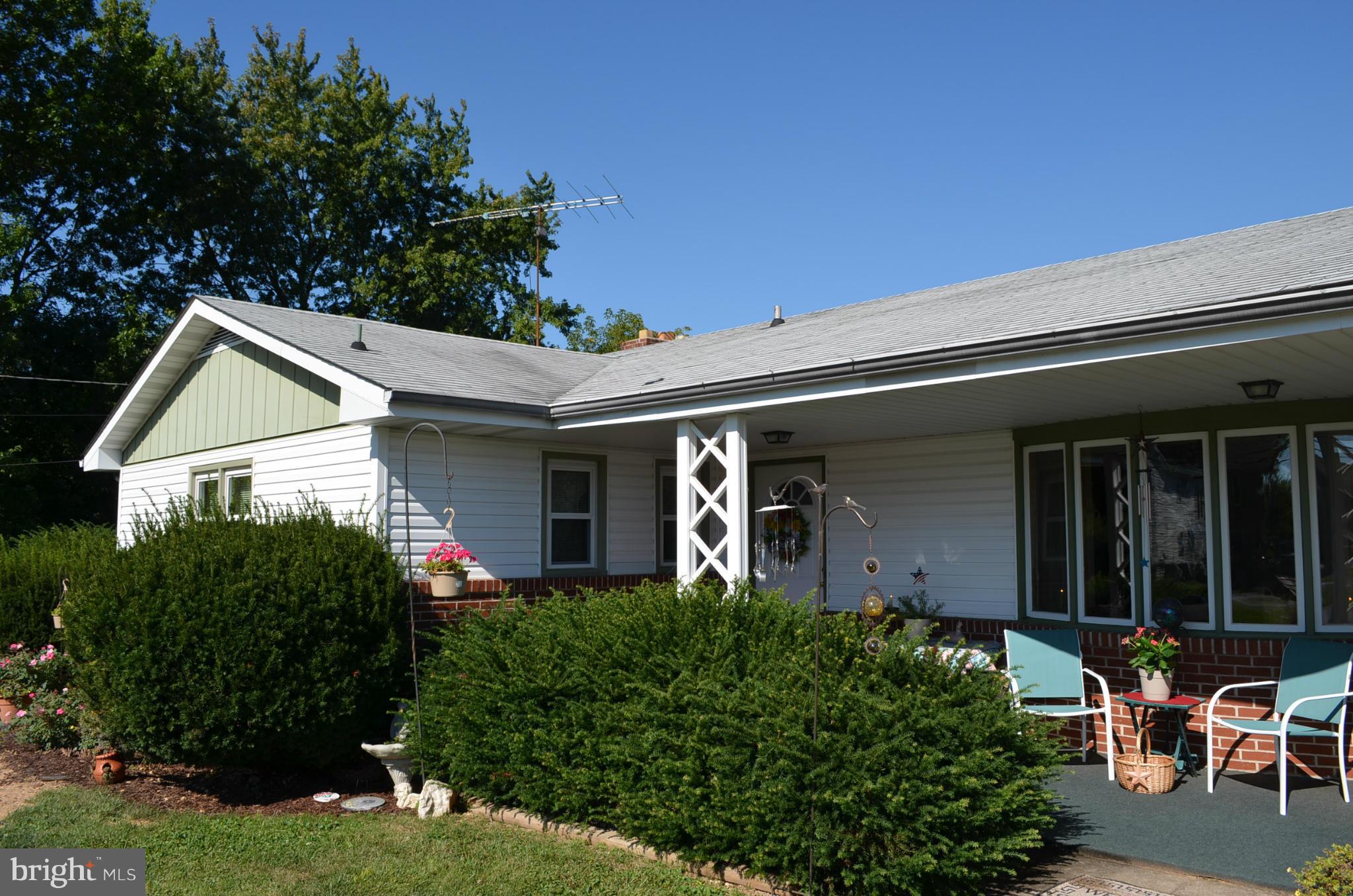 1406 Old Manchester Road Westminster, MD 21157 - Photo 4 of 29 Exterior (Front)