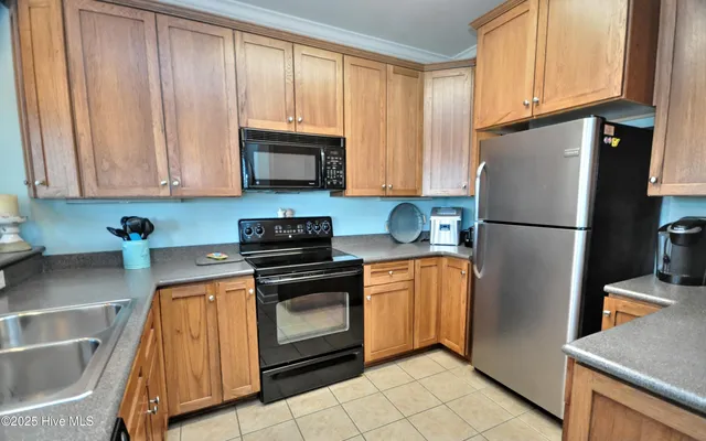 $650,000 | 158 Via Old Sound Boulevard, Unit D, Ocean Isle Beach, NC 28469