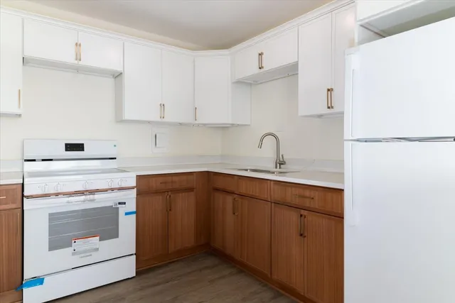 $177,000 | 6300 North Sheridan Road, Unit 710, Chicago, IL 60660