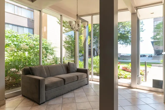 $177,000 | 6300 North Sheridan Road, Unit 710, Chicago, IL 60660