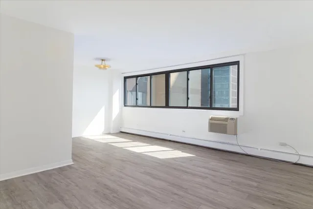 $177,000 | 6300 North Sheridan Road, Unit 710, Chicago, IL 60660