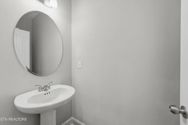 $390,000 | 160 East Elderberry Street, Oak Ridge, TN 37830