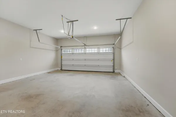 $390,000 | 160 East Elderberry Street, Oak Ridge, TN 37830