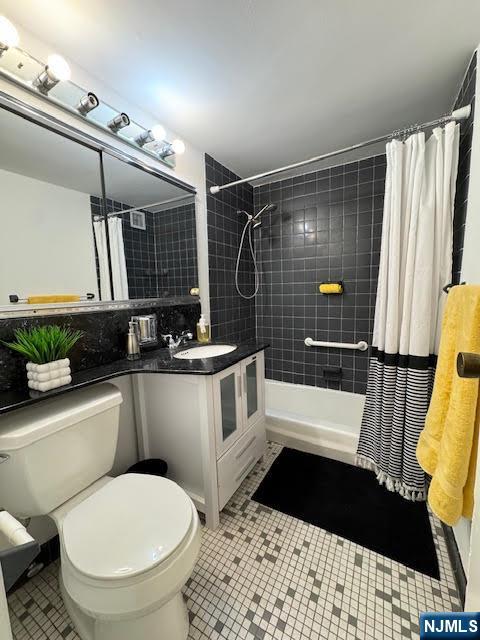 1203 River Road, Unit 17M Edgewater, NJ 07020 - Photo 10 of 19