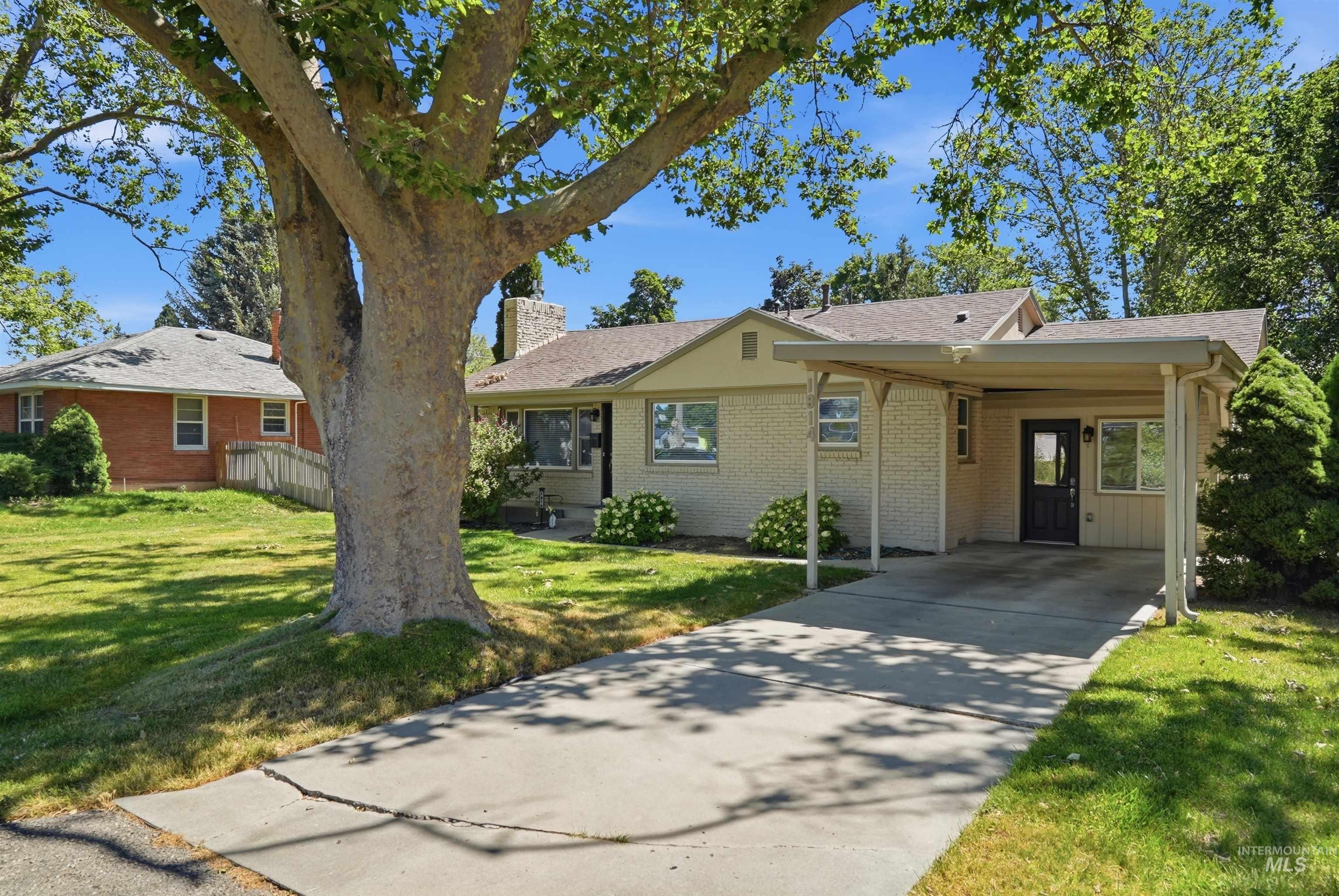 1814 Amber Street Boise, ID 83706 - Photo 3 of 26