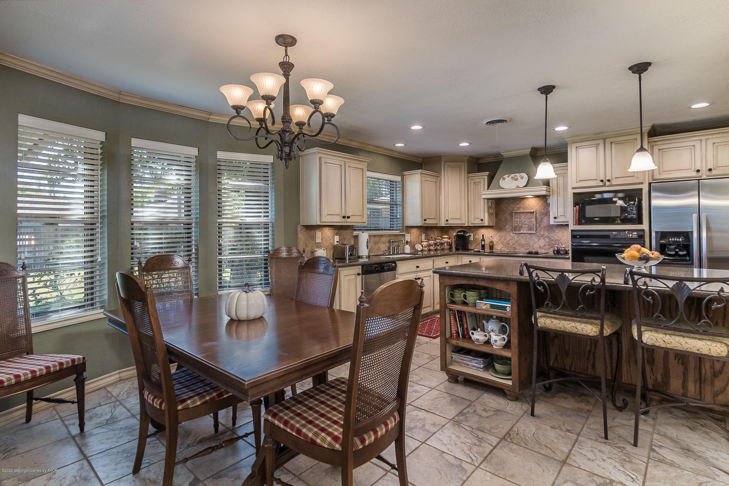 5105 Red Oak Drive Amarillo, TX 79110 - Photo 13 of 28 008_Dining And Kitchen