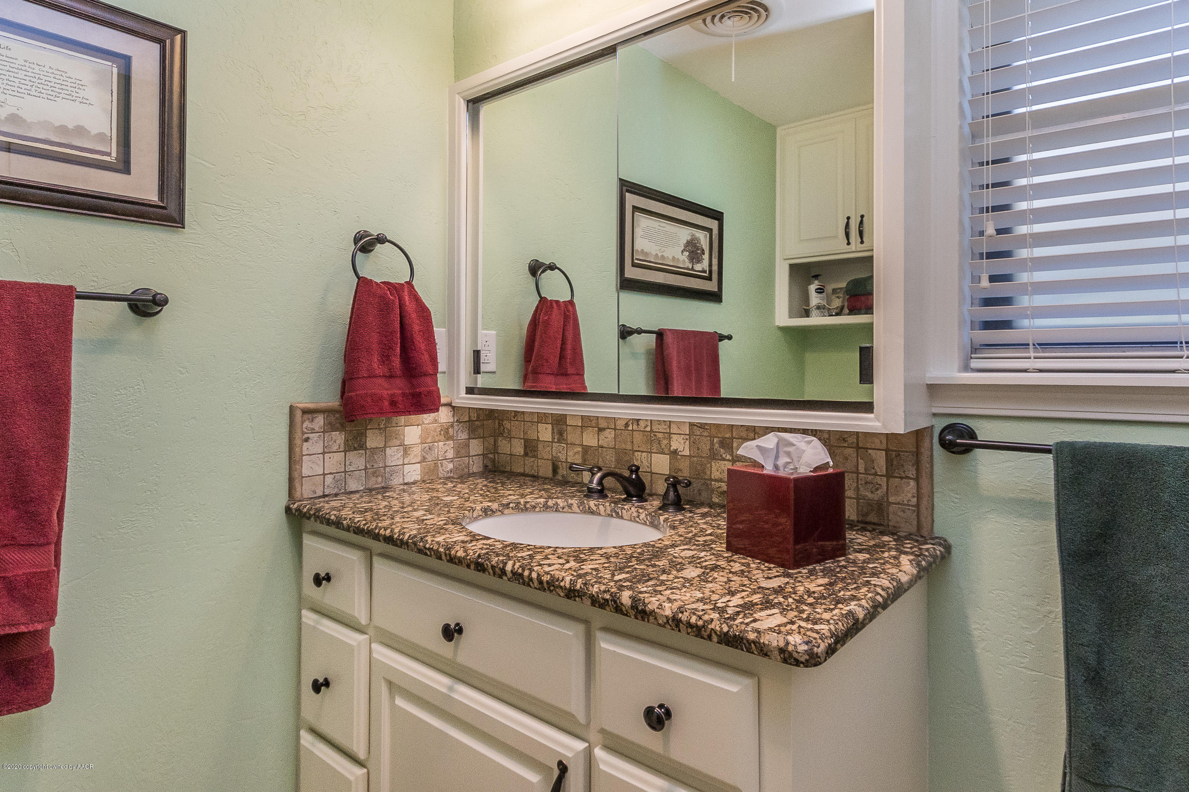 5105 Red Oak Drive Amarillo, TX 79110 - Photo 16 of 28 017_Master Bathroom