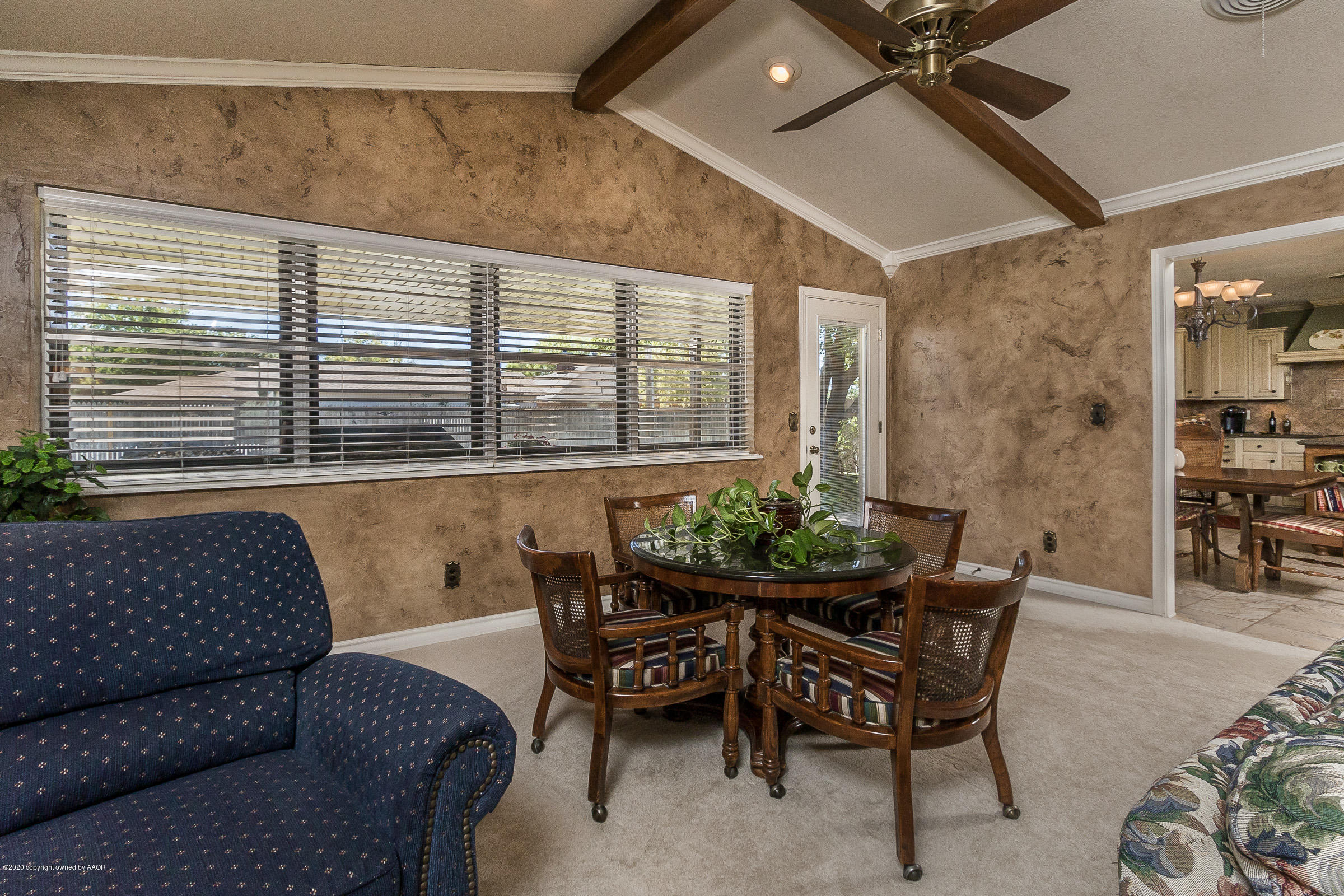 5105 Red Oak Drive Amarillo, TX 79110 - Photo 5 of 28 007_Living Room 4