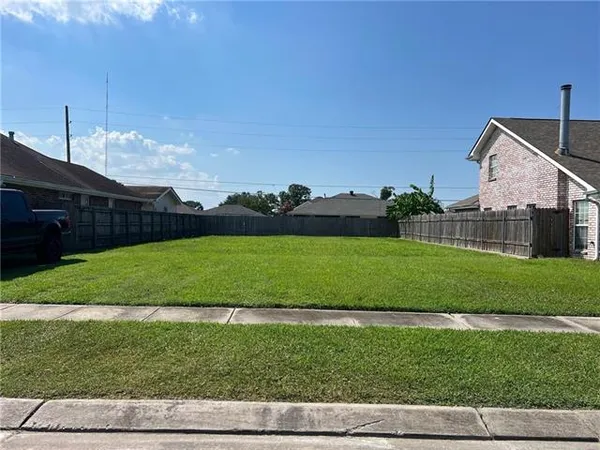 $56,000 | 3700 Karen Drive, Chalmette, LA 70043