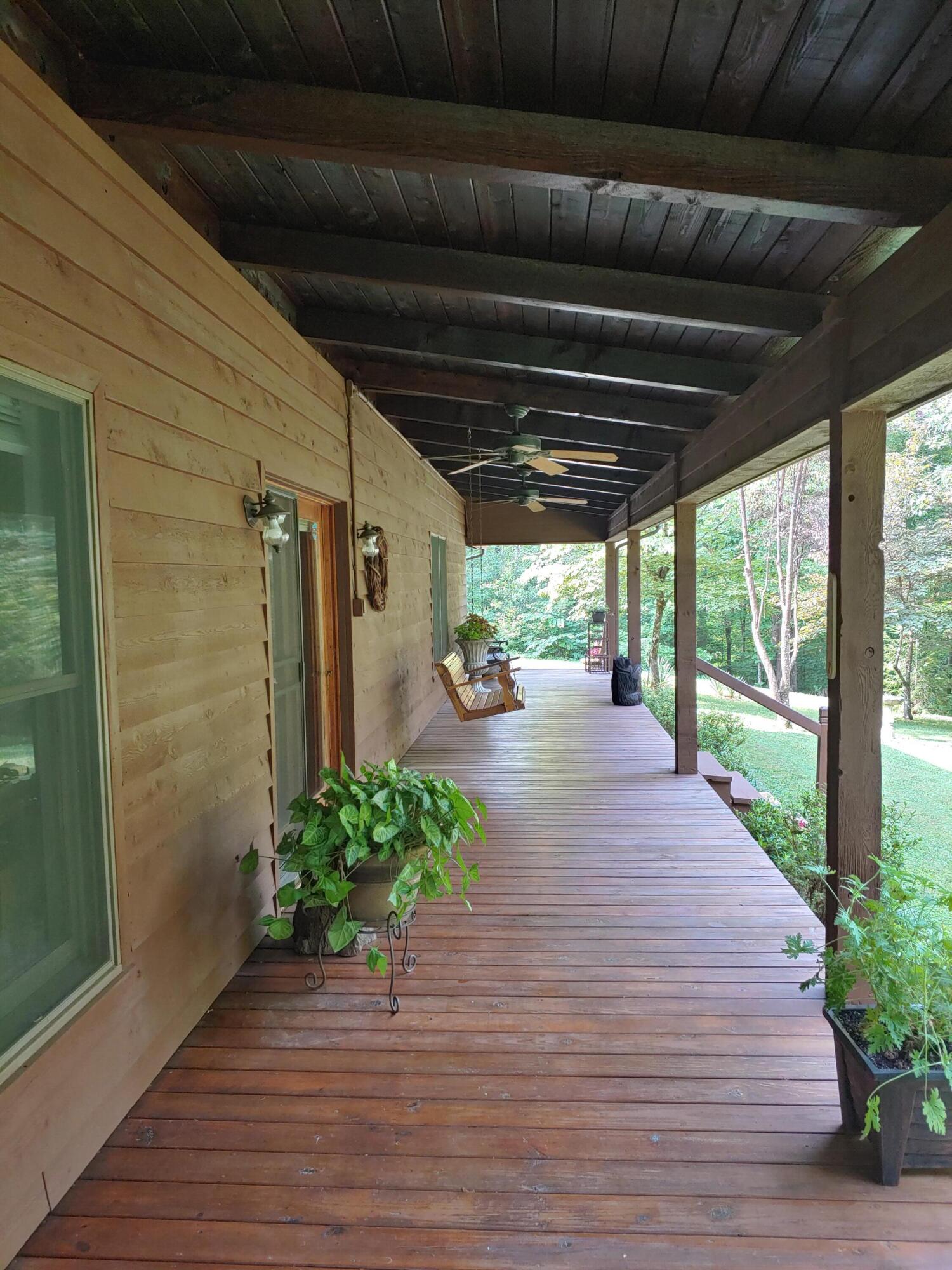 1812 Press Pickett Road Whitwell, TN 37397 - Photo 4 of 23 0731210944_HDR