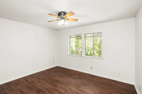 $2,000 | 21 Vaughns Gap Road, Unit 16, Nashville, TN 37205