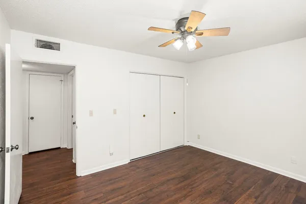 $2,000 | 21 Vaughns Gap Road, Unit 16, Nashville, TN 37205