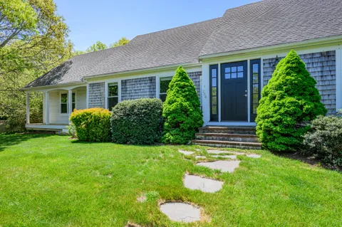$995,000 | 284 Braggs Lane, Barnstable, MA 02630
