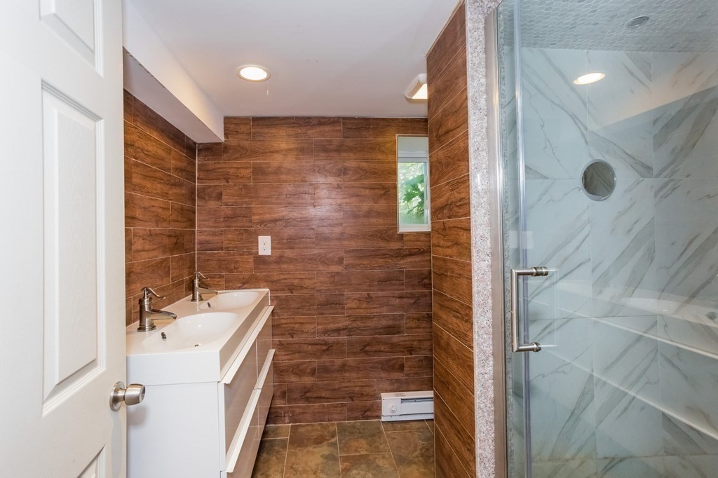 28 Rice Road Quincy, MA 02170 - Photo 18 of 21 Gallery Image 18