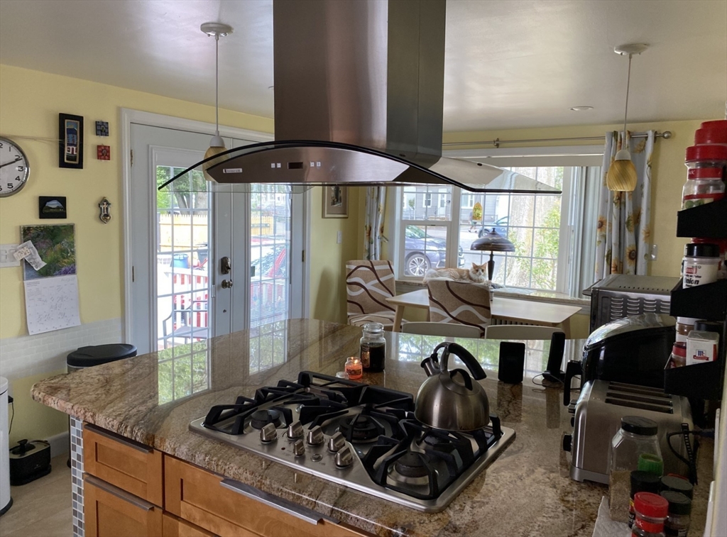 28 Rice Road Quincy, MA 02170 - Photo 6 of 21 Gallery Image 6