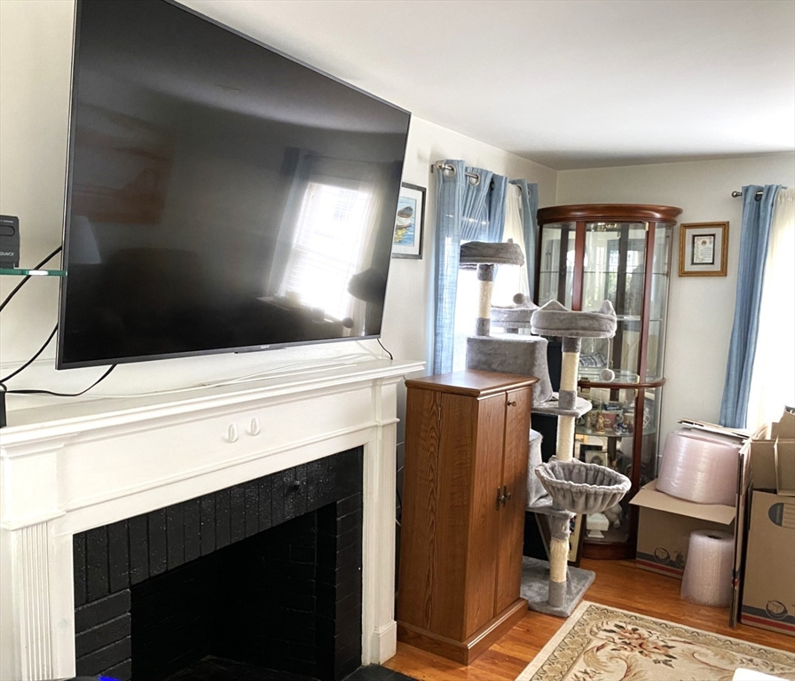 28 Rice Road Quincy, MA 02170 - Photo 9 of 21 Gallery Image 9