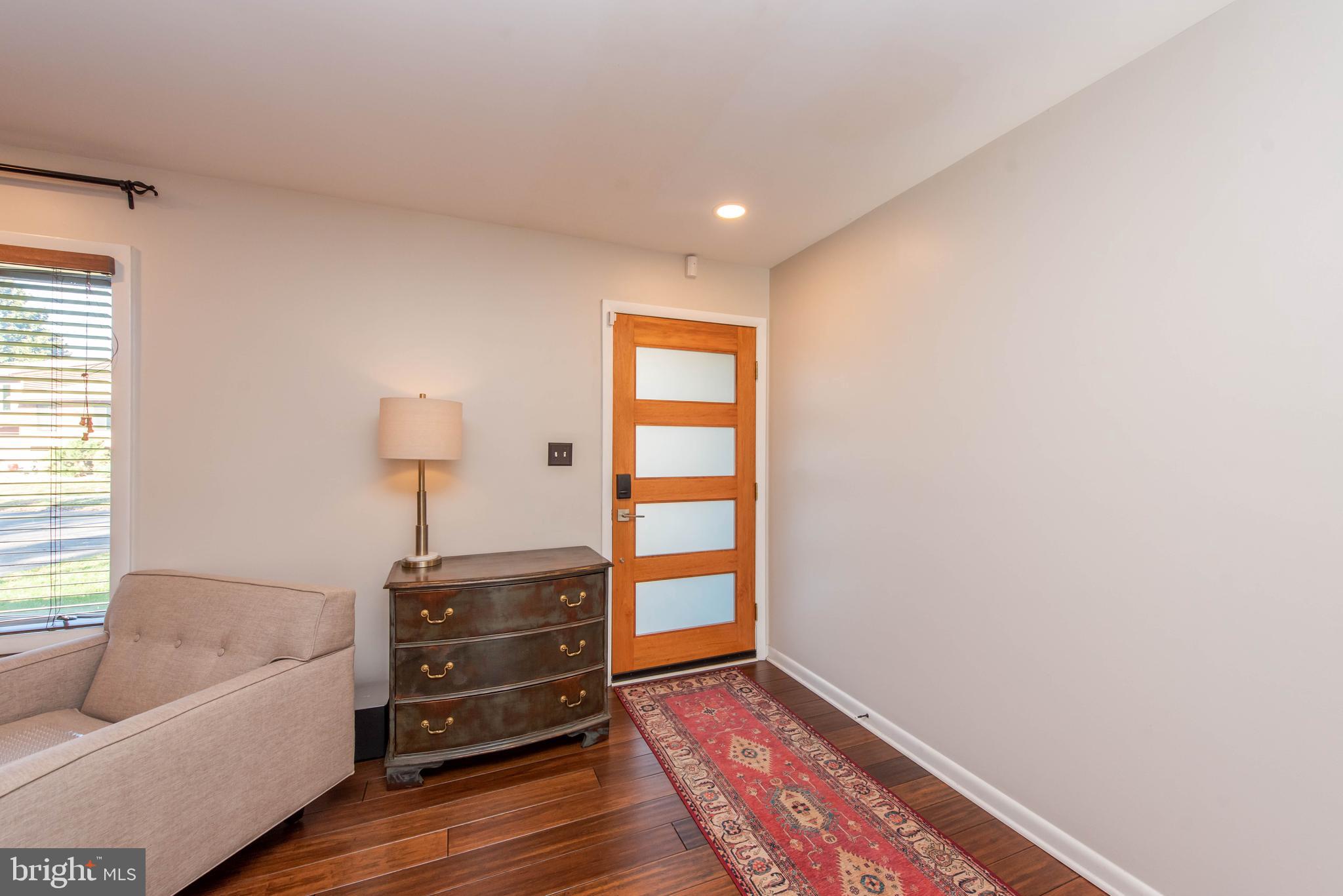 712 Dill Road Severna Park, MD 21146 - Photo 3 of 70 Foyer