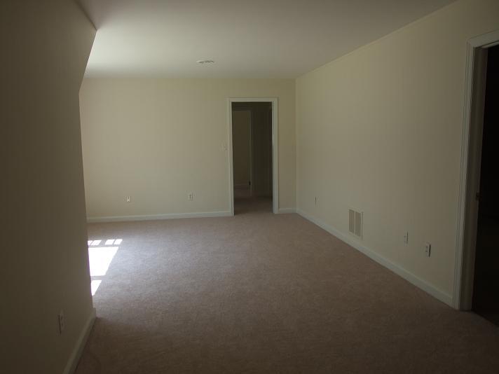2732 Montvale Road Southwest Roanoke, VA 24015 - Photo 8 of 10 Den