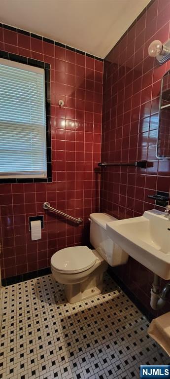 33 North Maple Avenue, Unit 1 LEFT Park Ridge, NJ 07656 - Photo 9 of 20