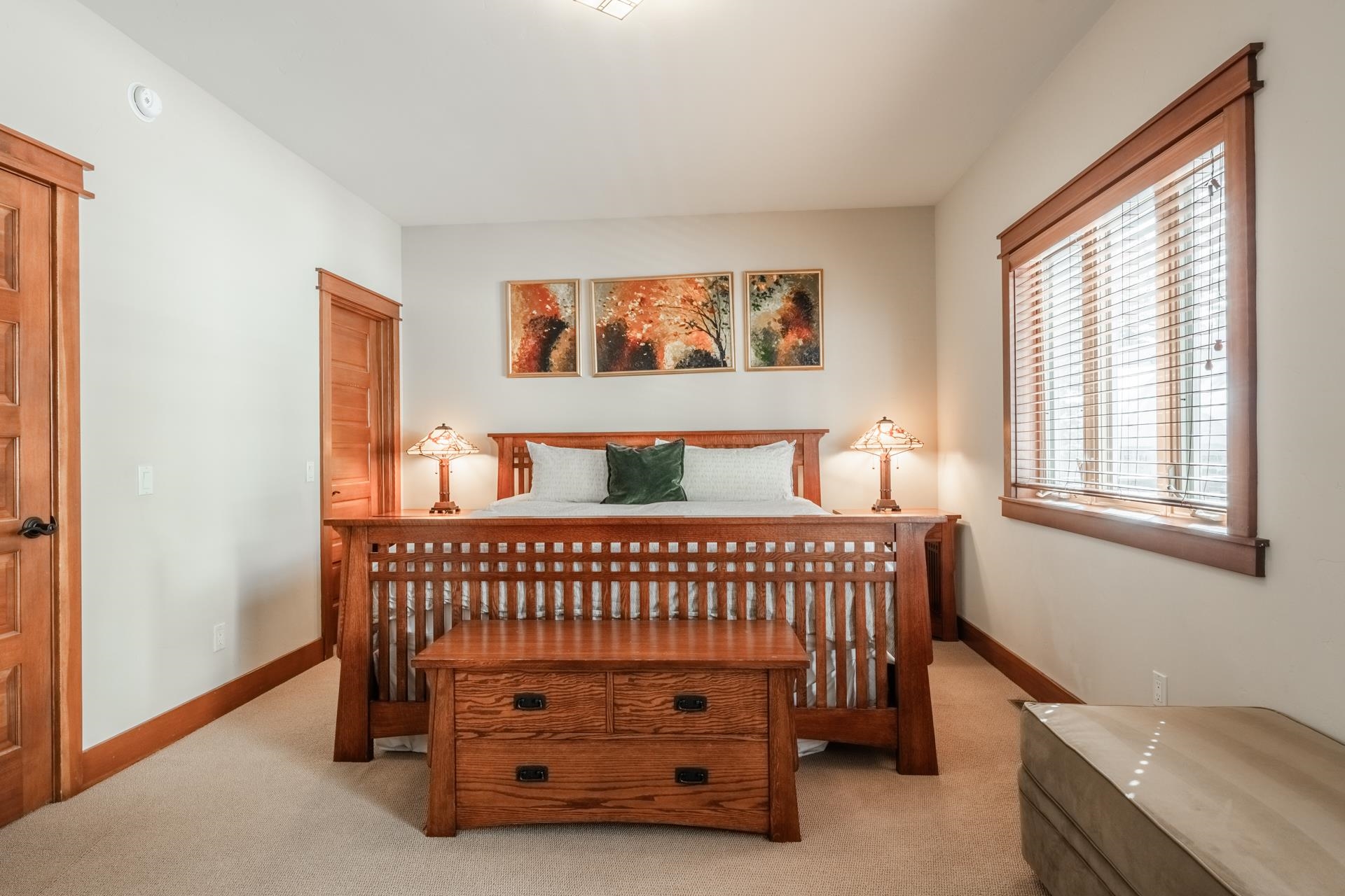 125 Davison Road, Unit 2 Mammoth Lakes, CA 93546 - Photo 5 of 50 a bedroom with a bed and a window