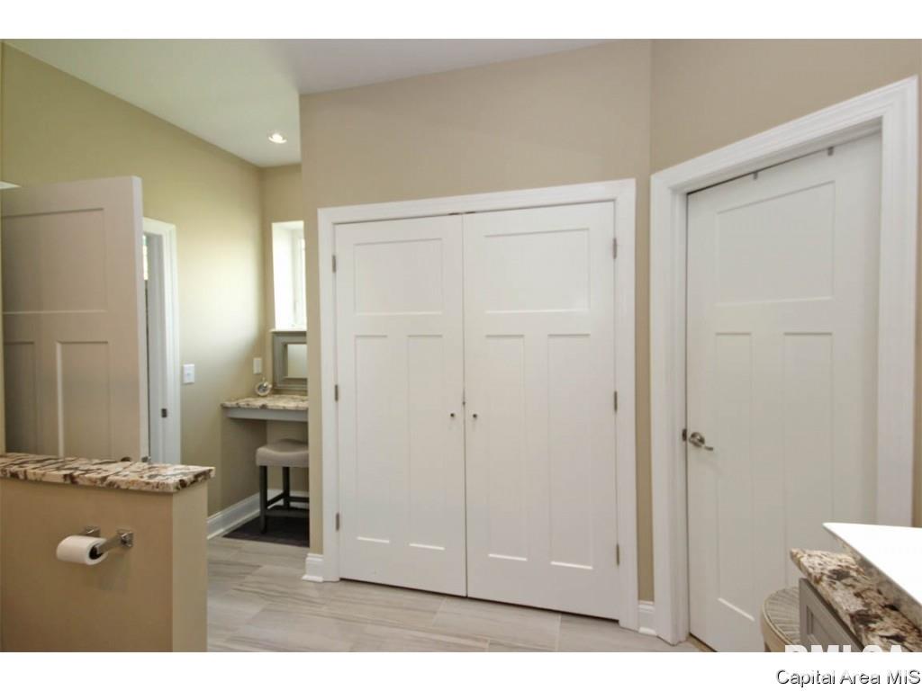6475 Lehmann Road Pleasant Plains, IL 62677 - Photo 16 of 36 Gallery Image 16